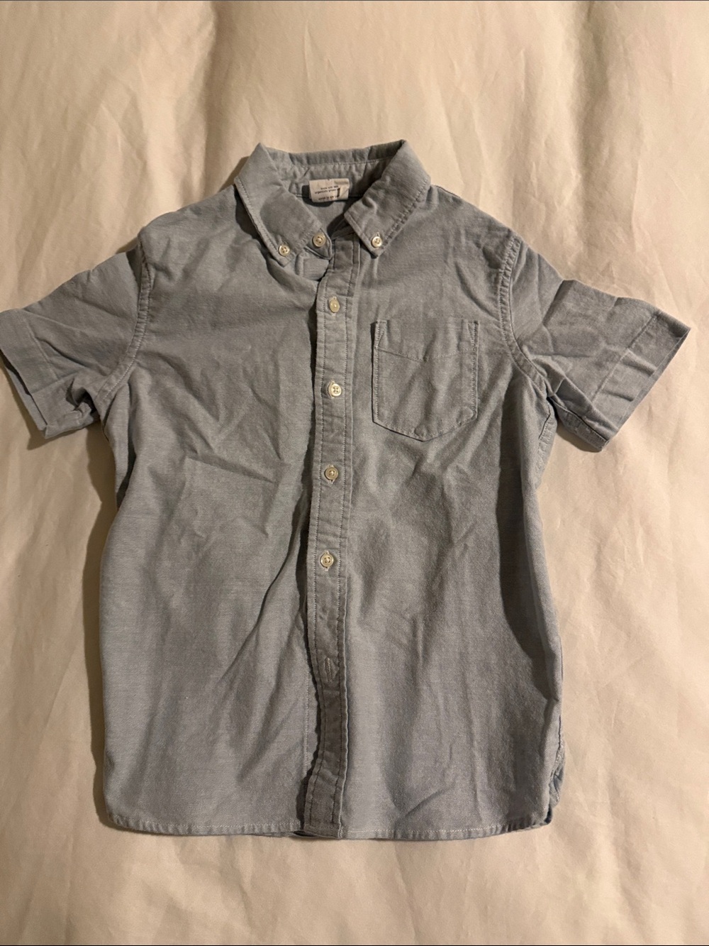 GAP KIDS SIZE 6-7 (SMALL) LIMITED EDITION DRESS SHIRT
